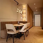 Azure Escape Luxury Sarandë
